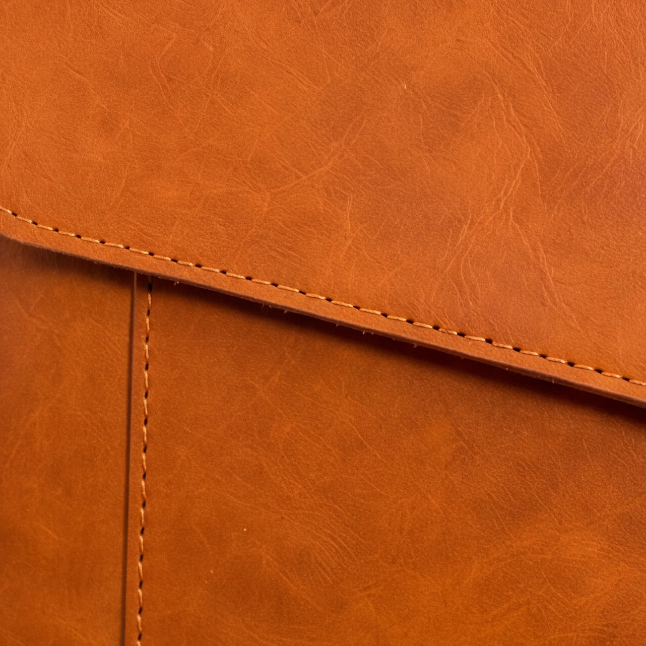 Lekkie Leather Double-Layer Carry All